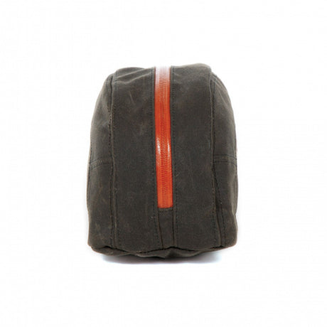 fishpond-cabin-creek-toiletry-kit-03.jpg