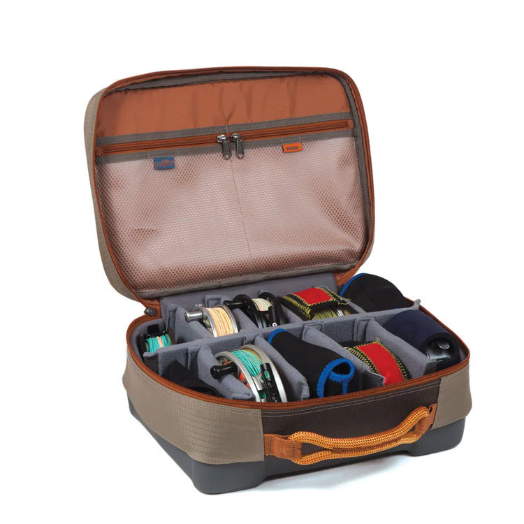 fishpond-stowaway-reel-case-02.jpg