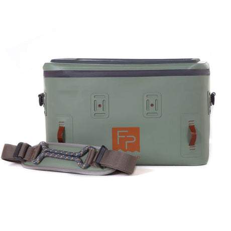 fishpond-cutbank-gear-bag-03.jpg